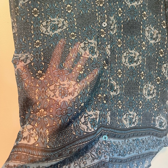 NWOT Kut From The Kloth Women’s Ultra Sheer Button Down Blouse Sz XL - Picture 3 of 8